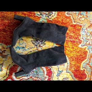 Lafayette 148 New York Adley heeled boot in suede